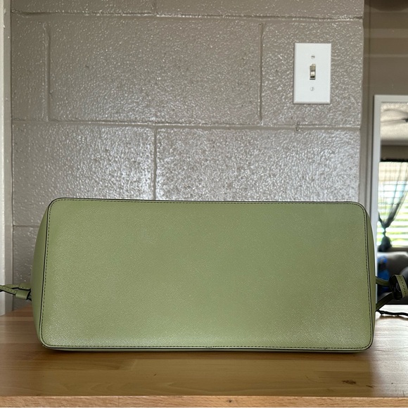 Michael Kors Large Draw String Travel Tote - Picture 6 of 7